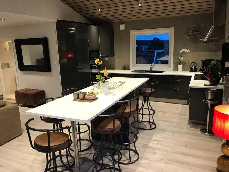 Topp Moderne Suite. ลาร์วิค ภายนอก รูปภาพ