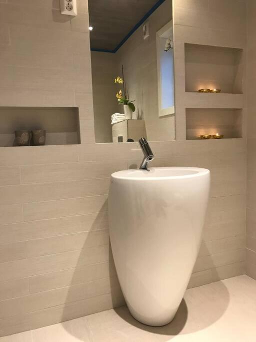 Topp Moderne Suite. ลาร์วิค ภายนอก รูปภาพ